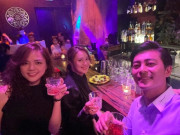 Giải trí - Vừa nhận là "vợ tốt" của Việt Anh, Hồng Diễm đã lộ ảnh vào bar "quẩy tới bến" với người đàn ông này