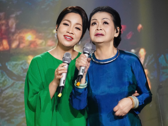 Khánh Ly ghen tị với Mỹ Linh bởi tuổi trẻ