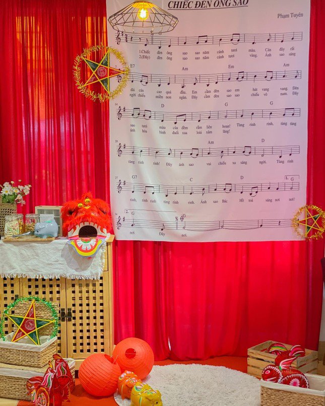 Những món đồ quen thuộc nhưng vẫn có thể giúp bức ảnh của bạn trở nên độc đáo. Ảnh: Group Review Quán Cafe Sống Ảo TP.HCM