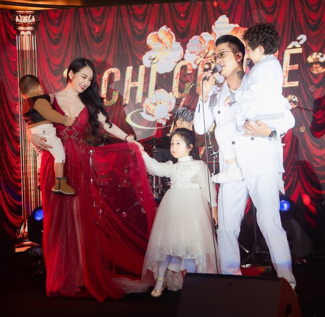 Sau gần 1 thập kỷ chung sống, Tuấn Hưng - Hương Baby có cơ ngơi, sự nghiệp khiến nhiều người ngưỡng mộ.