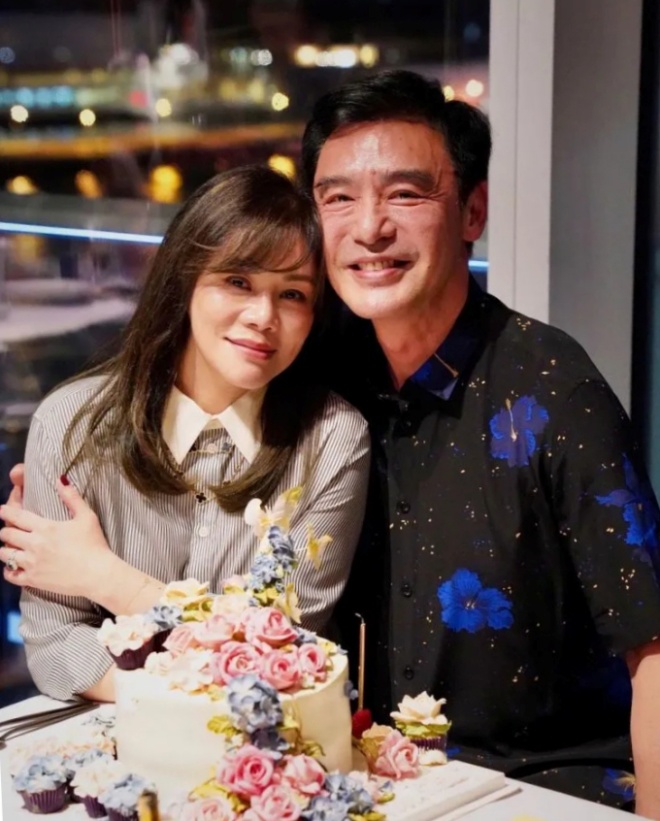 Chung Trấn Đào gửi lời cảm ơn vợ nhân 8 năm ngày cưới.