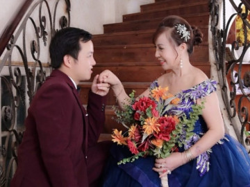 Cô dâu Thu Sao bất ngờ đăng ảnh kỷ niệm 4 năm ngày cưới, nhan sắc hiện tại khiến dân mạng tò mò