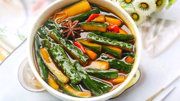 Chăn ăn dưa chuột sống hoặc salad, đem ngâm kiểu này giòn tan lạ miệng lại chống ngán cực tốt - 10