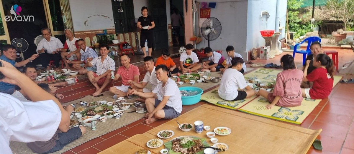 View - Nhà Xuân Bắc ăn 5 mâm cỗ mừng Tết Độc lập, nhìn khung cảnh và món ăn ai cũng khen quá tuyệt vời