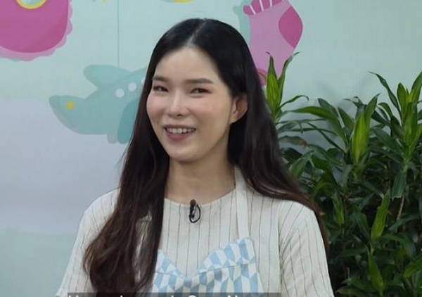 Bùi Xuân Thảo – một nữ YouTuber nổi tiếng trong giới làm đẹp, sở hữu kênh YouTube lên tới gần 700.000 người theo dõi.