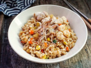 Bếp Eva - Rang cơm thêm những thứ này vào siêu ngon lại giàu dinh dưỡng, cả nhà ăn 2 bát chưa no