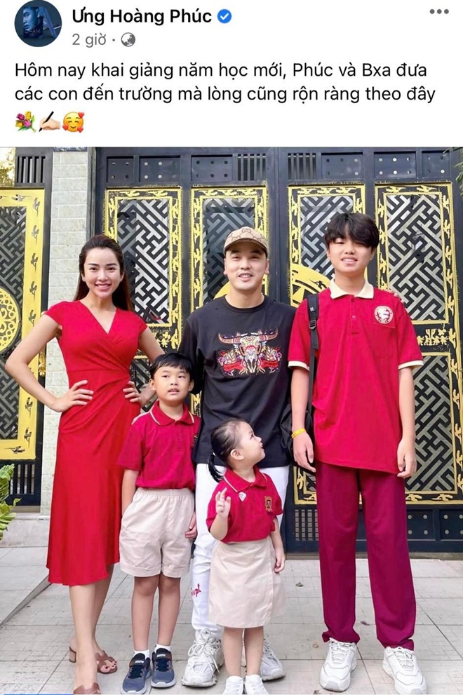 a classTextlinkBaiviet hrefhttps://eva.vn/ung-hoang-phuc-p1581c20.htmlƯng Hoàng Phúc/a và bà xã Kim Cương đưa 3 con đến trường. Cả gia đình diện đồ ton-sur-ton trông cực kỳ nổi bật.