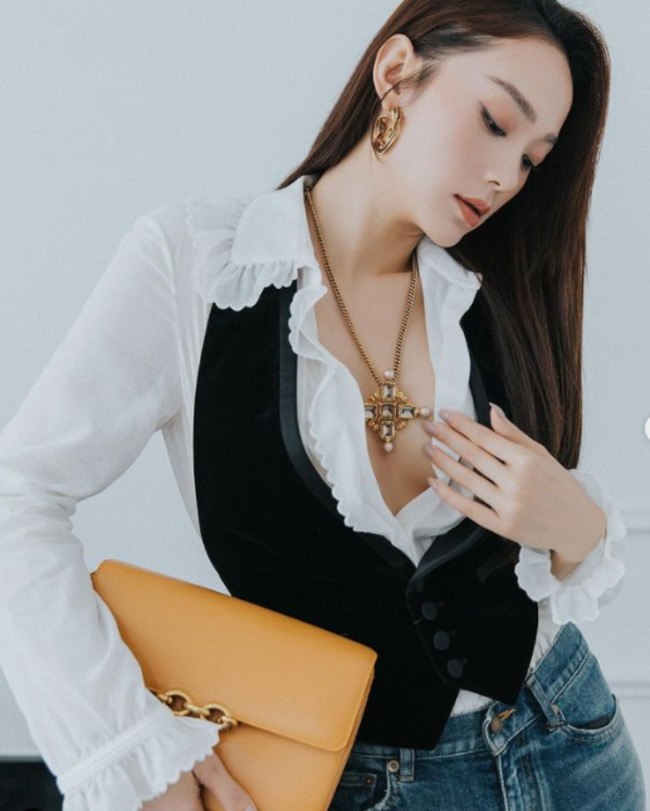 Minh Hằng mặc bạo sau khi lấy đại gia nghìn tỷ, amp;#34;tình địchamp;#34; màn ảnh nhan sắc giờ ra sao? - 10