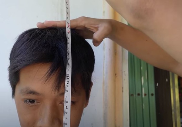 Chàng trai miền Tây bỗng dưng cao đột biến lên tới 2m, có sở thích vô cùng độc lạ không thể lý giải - 1