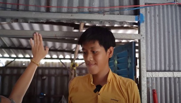 Chàng trai miền Tây bỗng dưng cao đột biến lên tới 2m, có sở thích vô cùng độc lạ không thể lý giải - 3