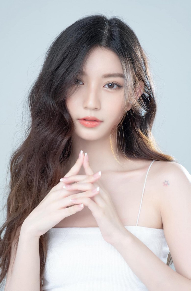 Hotgirl từng biếu mẹ gần 100 triệu dịp Trung thu hóa ra là gái xinh nức tiếng Sài Gòn, kiếm tiền từ rất sớm - 3