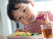 Sức khỏe - Một tuần nên cho trẻ ăn mấy quả trứng? Mẹ "hãm" con ăn trứng vì sợ mỡ máu cao, BS nói điều bất ngờ