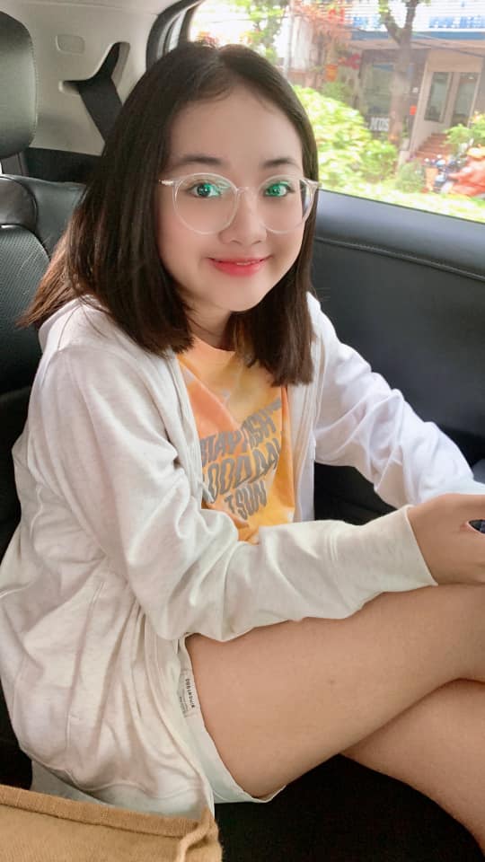 Nữ sinh Hà Nội chiếm sóng đài VTV vì quá xinh, có mối quan hệ đặc biệt với Phương Oanh Quỳnh Búp Bê - 11