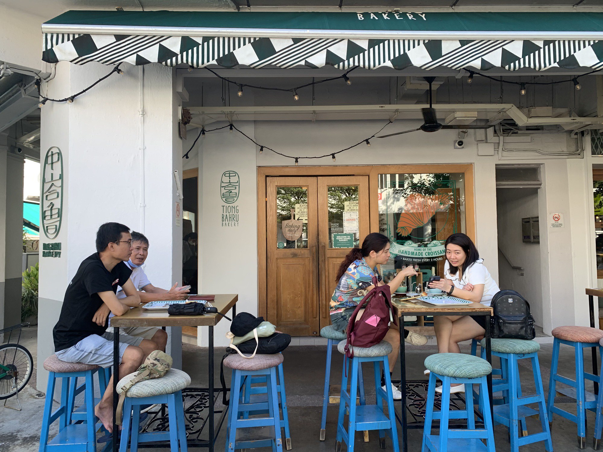 Quán thường đông nghẹt khách vào buổi sáng