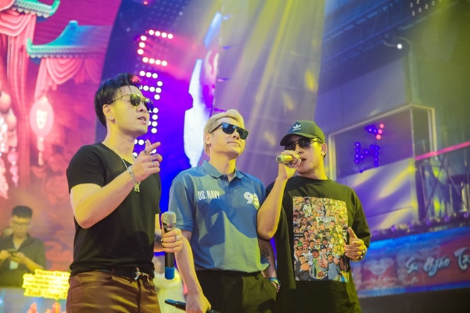 Đêm nhạc như một bản nonstop diễn ra trong vòng 4 tiếng đồng hồ đòi hỏi sự tập luyện bài bản của các nghệ sĩ, sự sắp xếp âm nhạc theo chủ đề giống như kể một câu chuyện.