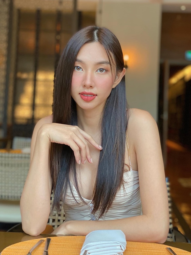 Hoa hậu Thùy Tiên bất ngờ bị réo tên vào ồn ào trên mạng xã hội, khiến người đẹp phải nhanh chóng lên tiếng.