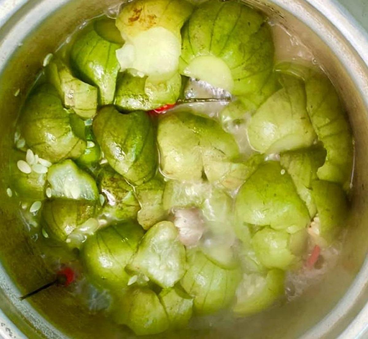 Loại quả hình dáng lạ lùng nhưng cực kỳ thân quen, nấu canh còn ngon hơn bầu, bí - 9