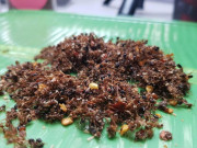 Xem ăn chơi - Loại gia vị được làm từ côn trùng là đặc sản chỉ có ở Tây Nguyên, ai cũng phải mua vài hộp về làm quà