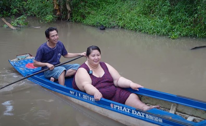 Người phụ nữ Sóc Trăng sinh con xong bỗng dưng nặng 170kg, chồng thứ hai tặng món quà độc lạ không ngờ - 5