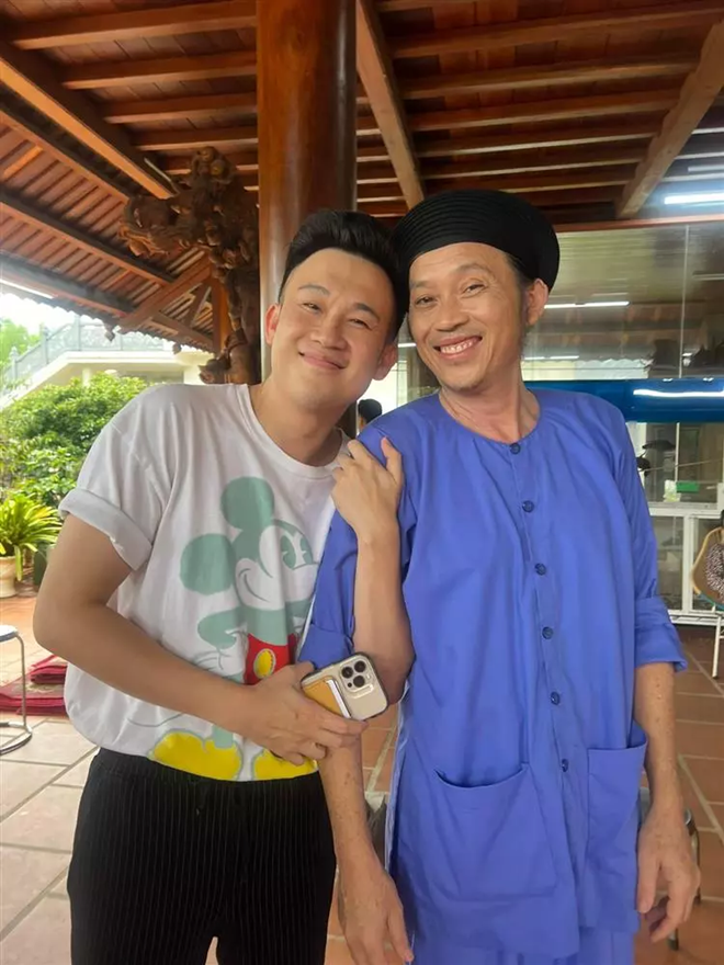 Sao Việt 24h: Hồng Đăng khoe ảnh đi phượt, thư giãn ở bể bơi, nhiều người đoán sắp quay lại đóng phim - 12