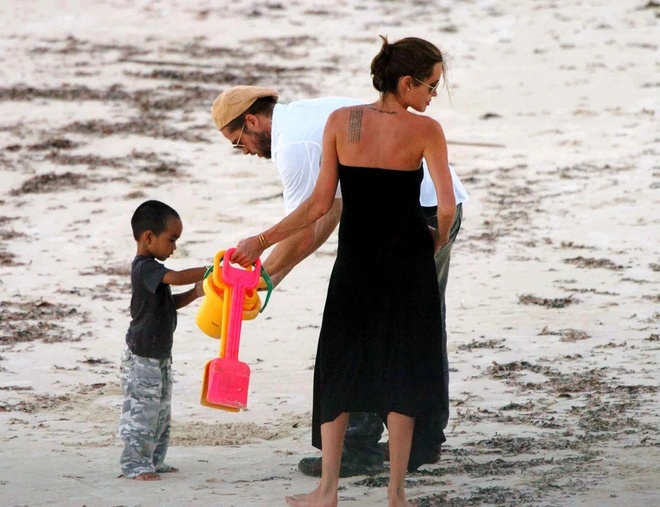 Bức ảnh năm xưa khẳng định Brad Pitt ngoại tình với Angelina.