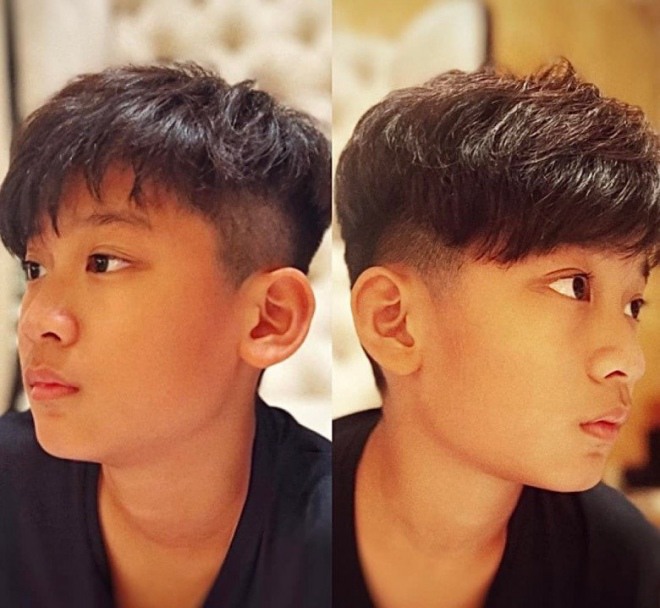 Bù lại, cậu nhóc sở hữu gương mặt với nhiều đường nét thanh tú.