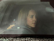 Giải trí - Ngôi sao 24/7: Ngoài Meghan, Công nương Kate cũng không đến gặp Nữ hoàng Anh lần cuối