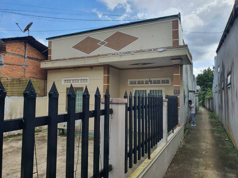 Căn nhà trọ nơi ông N.M.Q thuê để ở và điều trị bệnh cho bé trai đã tử vong.