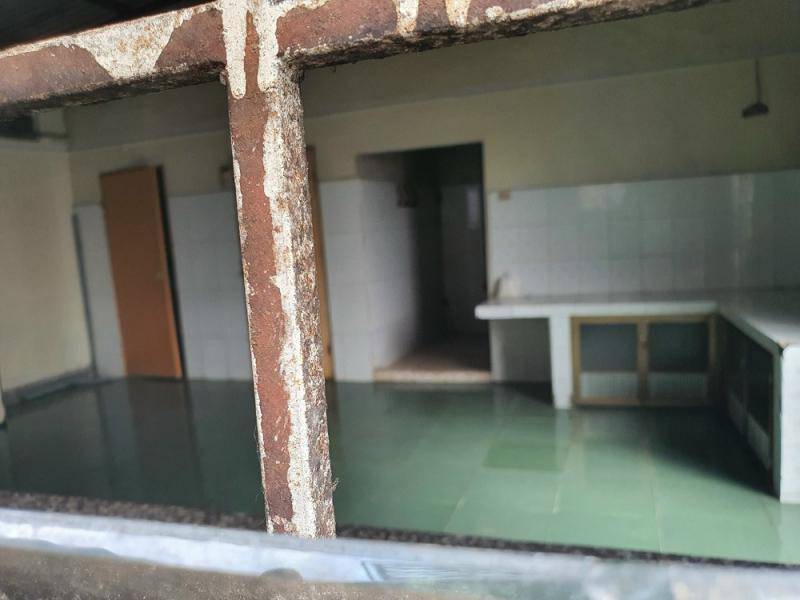 Bên trong căn nhà trọ nơi được ông L.M.Q. xác nhận là cháu Q. đã tử vong