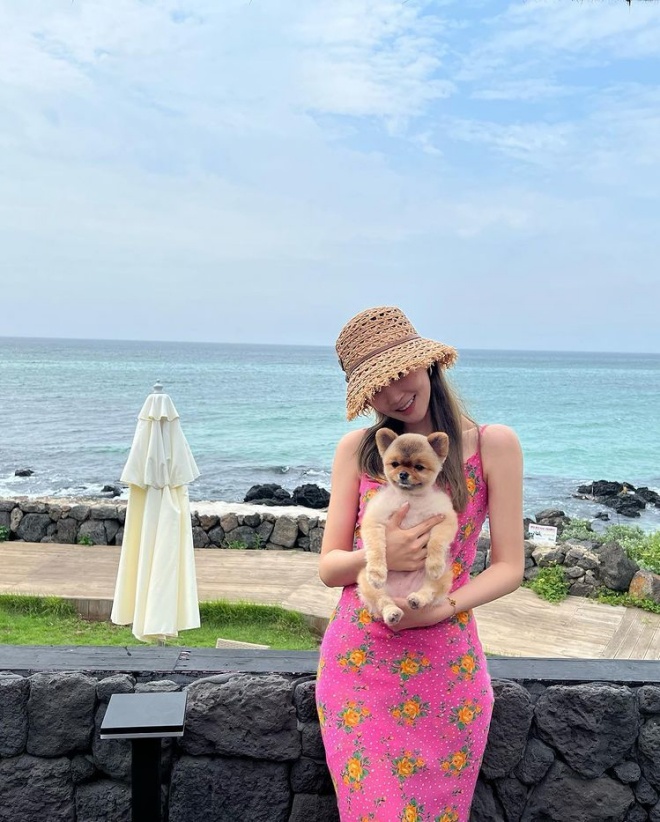 Lee Da Hae đang tận hưởng cuộc sống vui vẻ thoải mái.