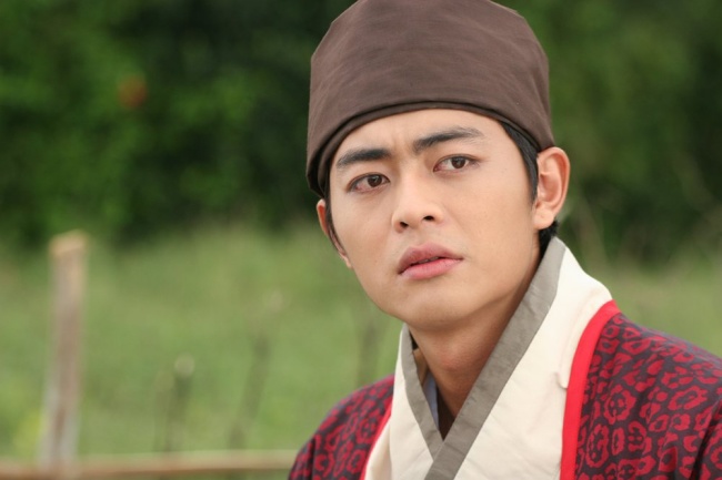 Hoàng amp;#34;lãng tửamp;#34; của Ngũ Quái Sài Gòn: Là amp;#34;Huỳnh Tông Trạch bản Việtamp;#34;, U40 vẫn chưa đủ chín chắn để làm cha - 4