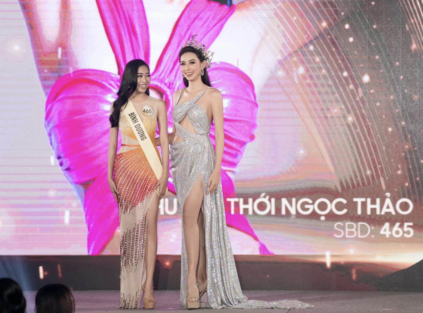 Thót tim trước màn catwalk trên đôi cao gót của amp;#34;Ba Lùi sún răngamp;#34; tại Miss Grand Vietnam - 6