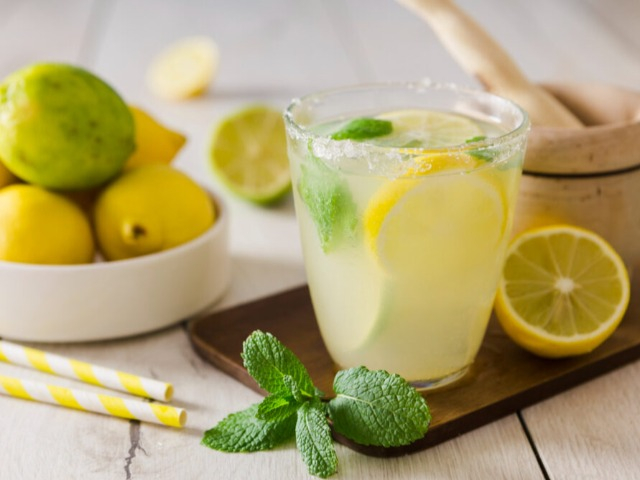 3 sai lầm khi uống nước chanh khiến cơ thể tích thêm mỡ, dạ dày cũng bị tàn phá