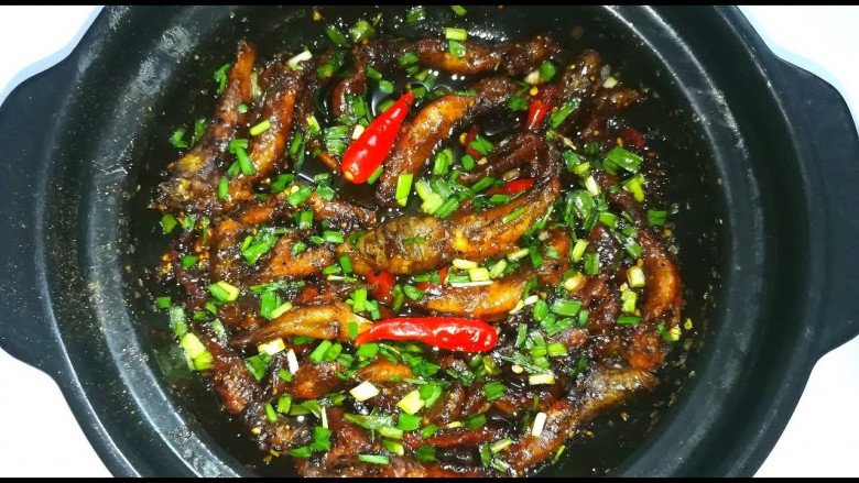 Cá trèn kho tiêu vô cùng thơm ngon.