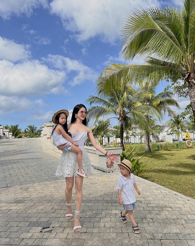 Hiện Diệp Lâm Anh và 2 con đang ở nhà thuê sau khi dọn khỏi nhà chồng cũ vì cuộc hôn nhân không thể cứu vãn.