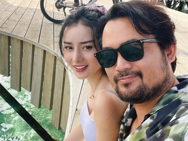 Đại gia lần đầu gặp gỡ vợ mỹ nhân Việt tại những nơi định mệnh: Có người không ấn tượng với nàng mẫu vì ăn mặc xuề xòa