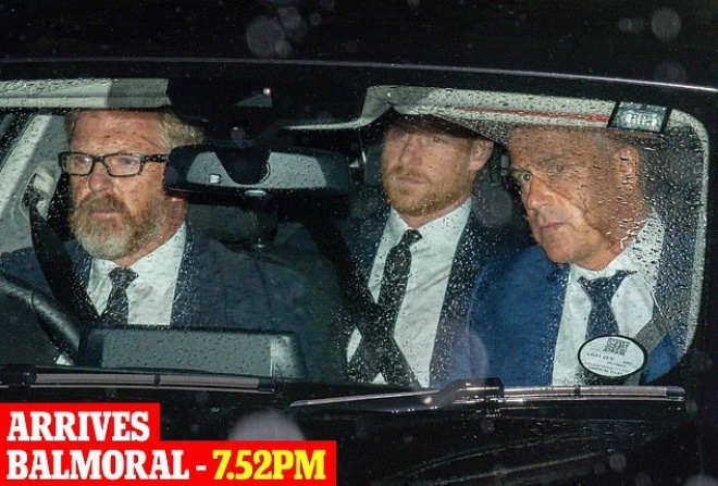 Thời điểm đến gặp bà nội lần cuối, Harry đã không muốn tiếp xúc với anh trai.