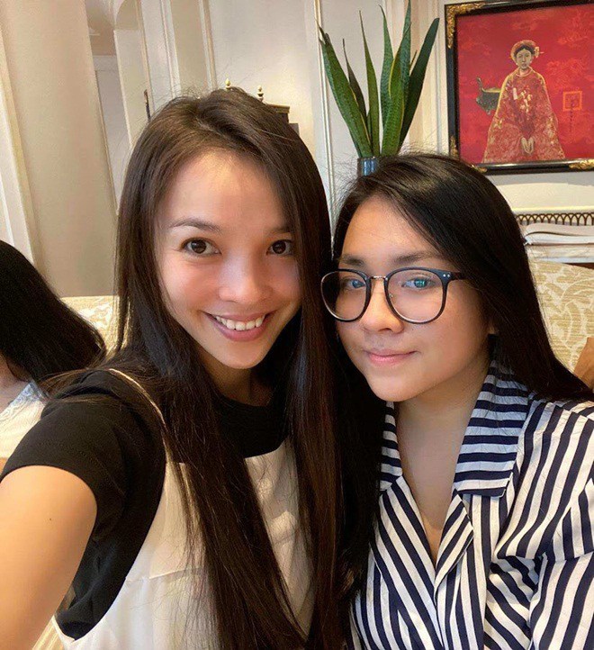 Cuộc sống làm mẹ đơn thân khi tuổi còn trẻ gặp vô vàn khó khăn, nhưng cuối cùng Hiền Thục đã mạnh mẽ bước qua và nuôi dạy được một cô con gái trưởng thành, xinh đẹp.