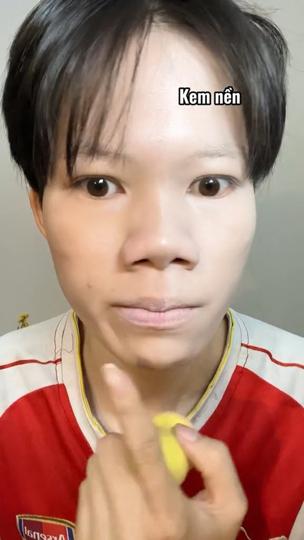 Biến hình khoe mặt xinh, nách trắng tinh, amp;#34;mỹ nhân Tik Tokamp;#34; gây lú chẳng biết là nam hay nữ - 7
