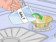 Nhà đẹp - Quần áo hôi mốc, bốc mùi khi giặt cho thêm ít muối kết quả sẽ khiến bạn bất ngờ