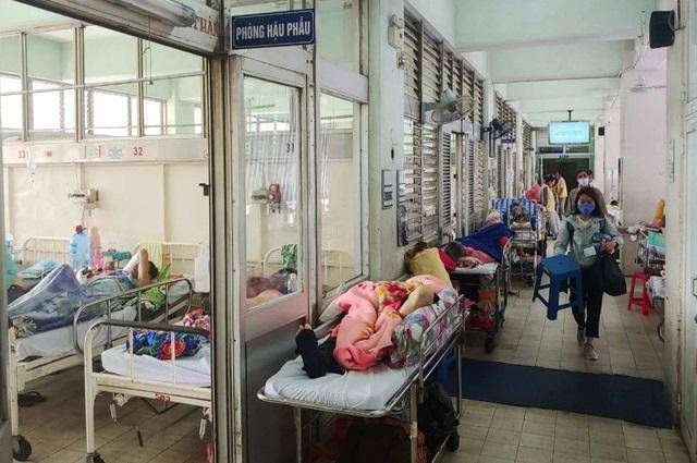 Vụ ghen tuông chém đứt lìa 2 tay ở Đồng Nai: Chồng có được giảm án vì vợ ngoại tình? - 1