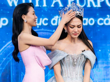 Hoa hậu Mai Phương có nhiều khoảnh khắc rớt nước mắt với vương miện 3 tỷ