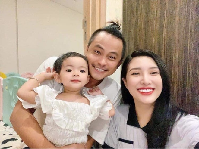 Bạn trai cũ Ninh Dương Lan Ngọc trốn nợ vì cờ bạc, thay đổi nhờ mẹ ruột và con gái - 13