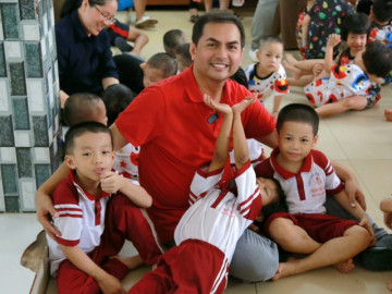 Đức Tiến về Việt Nam làm phim, hứa hẹn sẽ làm mới mình trong năm sau