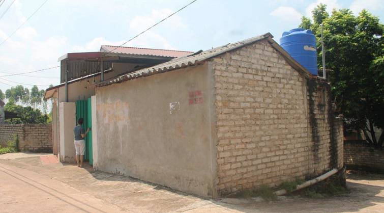 Căn nhà cấp 4 - nơi mẹ và 2 em trai của V.A. đang ở. (Ảnh: Zing)