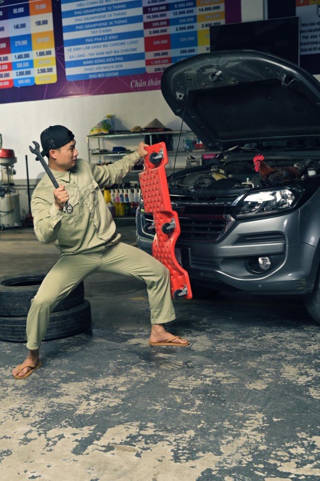 Trung trâu xuất hiện thì mọi người cười nhiều hơn.