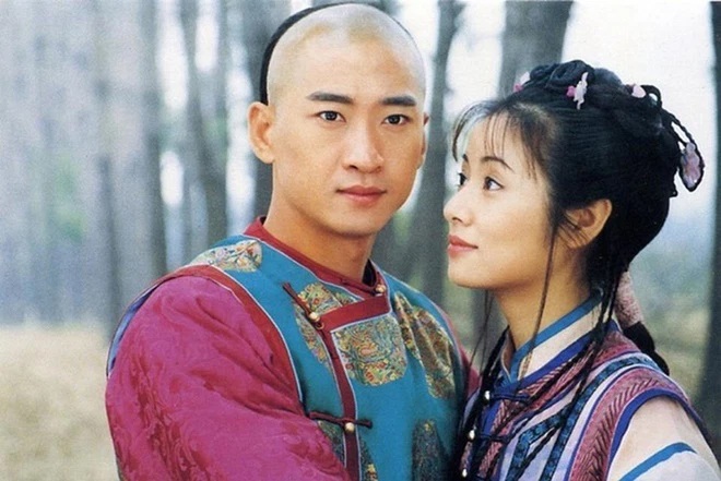 Phúc Nhĩ Khang của Hoàn Châu Cách Cách chưa lên tiếng chia sẻ bất kỳ điều gì.