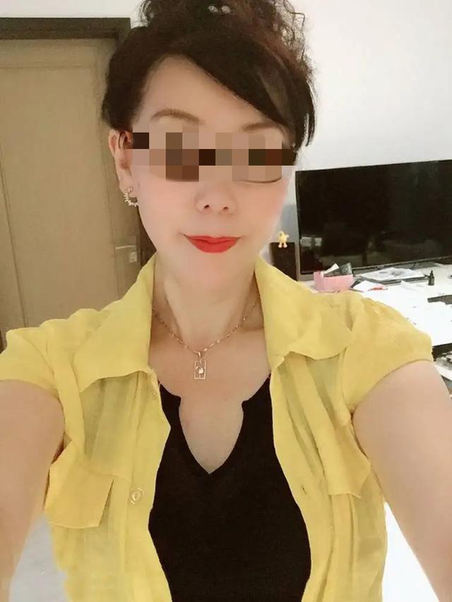 Bắt gặp con trai 22 tuổi amp;#34;ân áiamp;#34; với người phụ nữ 54 tuổi, người mẹ nổi trận lôi đình, gây ra bi kịch - 1