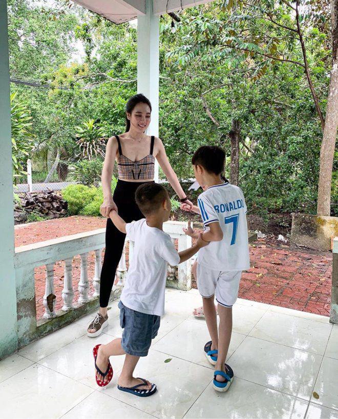 Lấy Ngô Quang Hải hơn 25 tuổi, mỹ nhân nổi nhất Hoa hậu VN 2012 sinh liền 2 con, sống sung sướng - 7