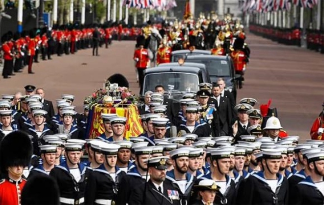 Lễ tang của Nữ hoàng Elizabeth II thu hút sự quan tâm của dân chúng Anh.